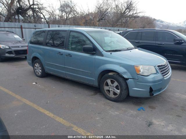  Salvage Chrysler Town & Country