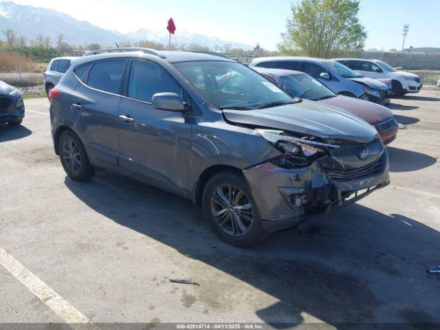 Salvage Hyundai TUCSON