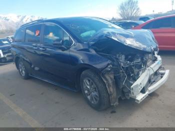  Salvage Toyota Sienna