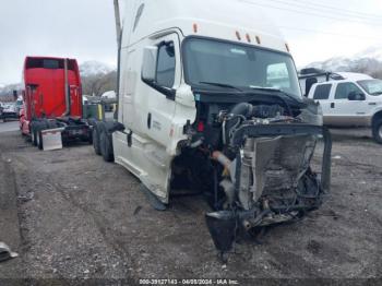  Salvage Freightliner New Cascadia 126