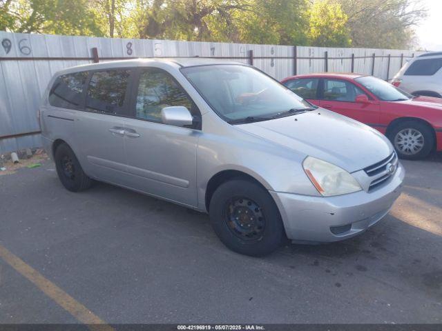  Salvage Kia Sedona