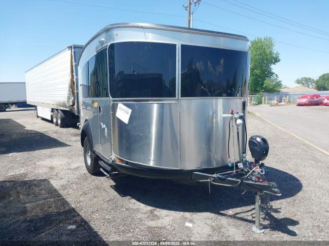  Salvage Airstream Basecamp