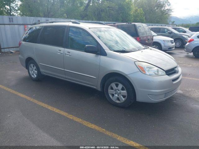  Salvage Toyota Sienna