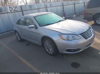  Salvage Chrysler 200