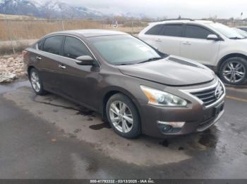  Salvage Nissan Altima