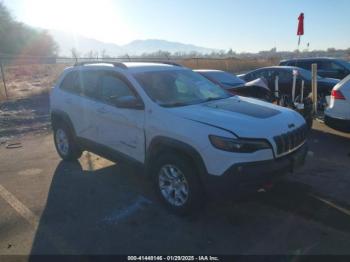  Salvage Jeep Cherokee