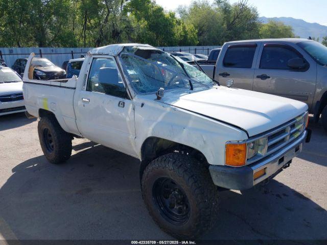  Salvage Toyota Pickup