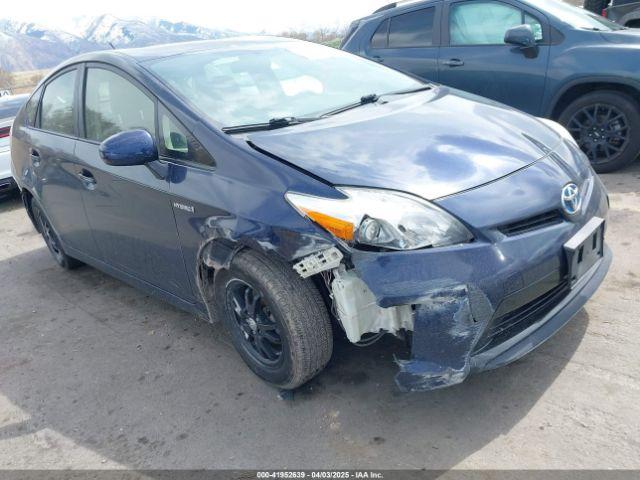  Salvage Toyota Prius