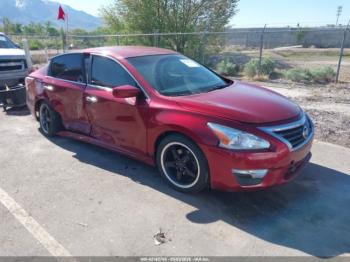  Salvage Nissan Altima