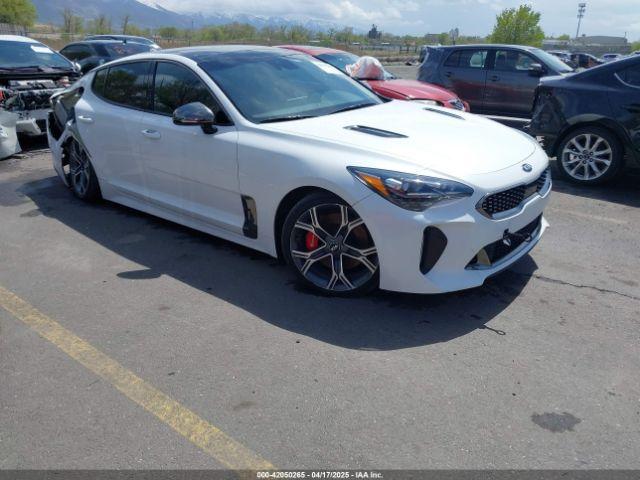  Salvage Kia Stinger