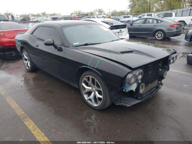  Salvage Dodge Challenger