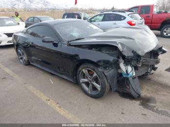  Salvage Ford Mustang