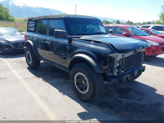 Salvage Ford Bronco