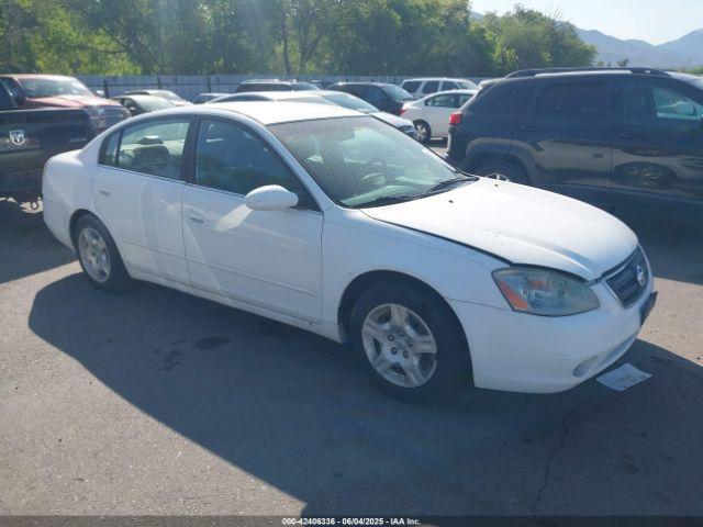  Salvage Nissan Altima