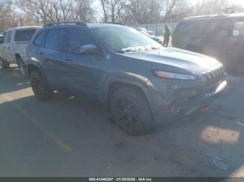  Salvage Jeep Cherokee