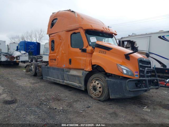  Salvage Freightliner Cascadia 126