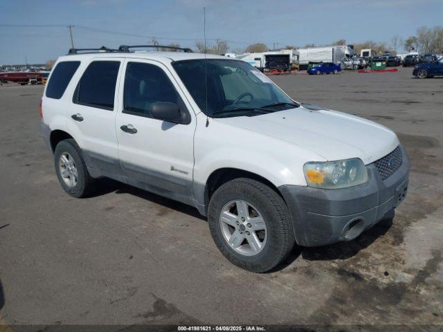  Salvage Ford Escape