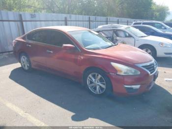  Salvage Nissan Altima