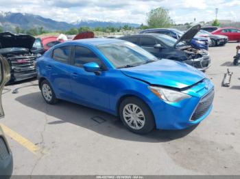  Salvage Toyota Yaris