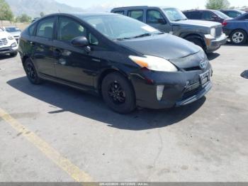  Salvage Toyota Prius