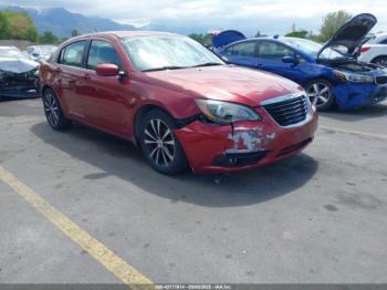  Salvage Chrysler 200