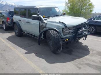 Salvage Ford Bronco
