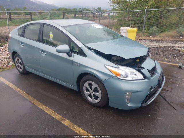  Salvage Toyota Prius