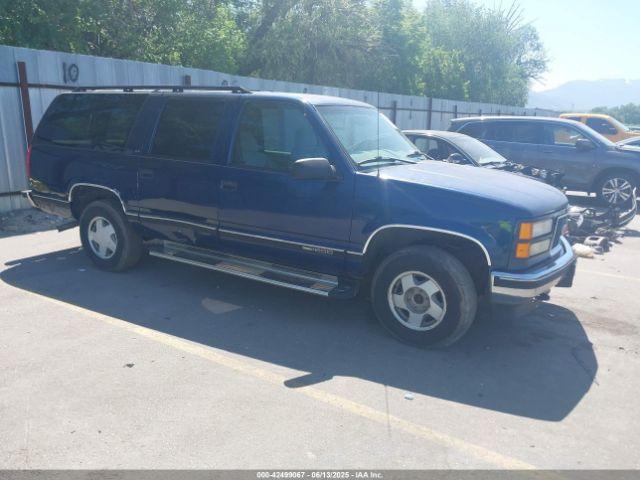  Salvage GMC Suburban 1500