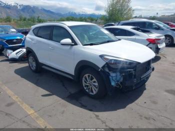  Salvage Hyundai TUCSON