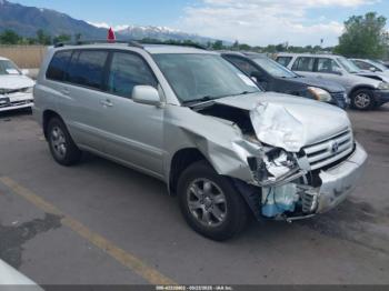  Salvage Toyota Highlander