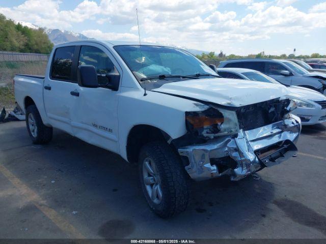  Salvage Nissan Titan