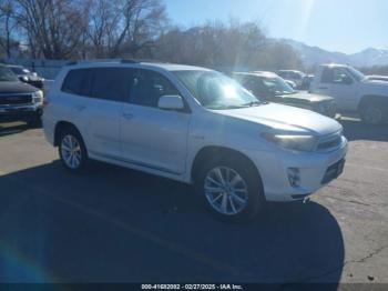  Salvage Toyota Highlander