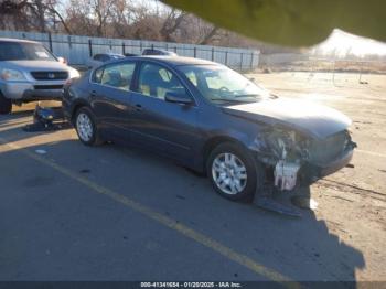  Salvage Nissan Altima