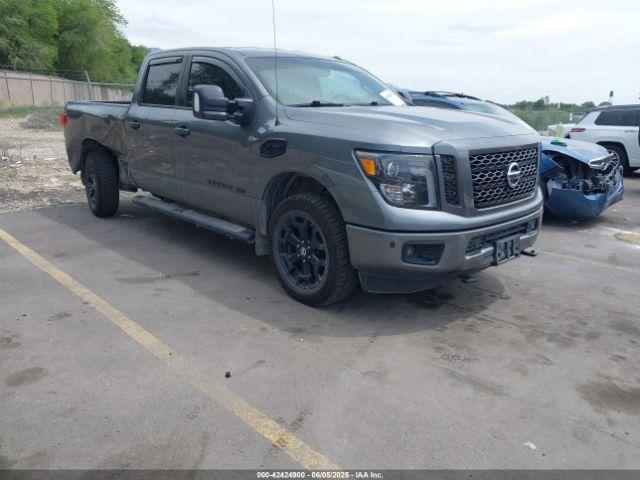  Salvage Nissan Titan