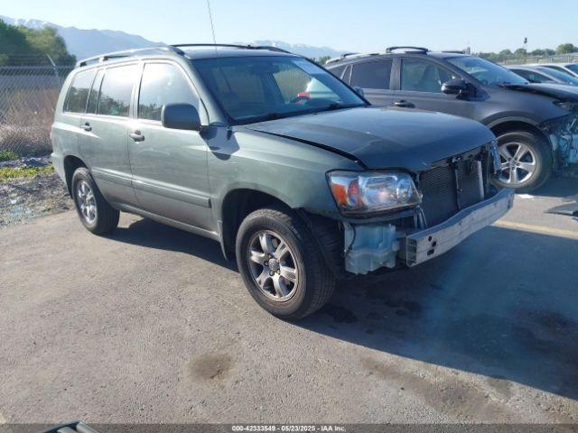  Salvage Toyota Highlander