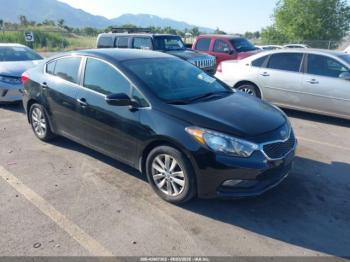  Salvage Kia Forte