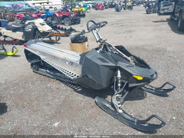  Salvage Ski-Doo Summit