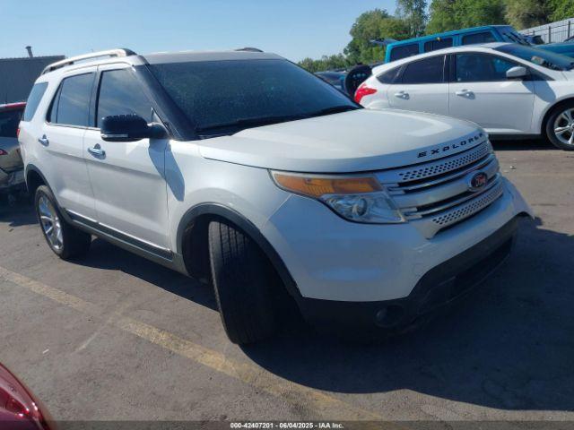  Salvage Ford Explorer