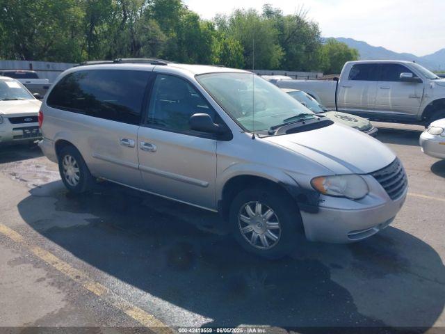  Salvage Chrysler Town & Country