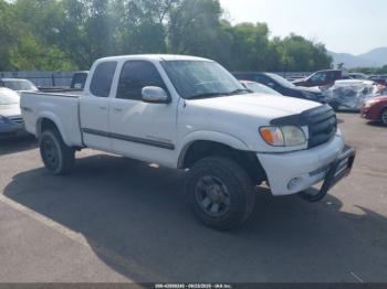  Salvage Toyota Tundra