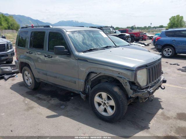  Salvage Jeep Liberty