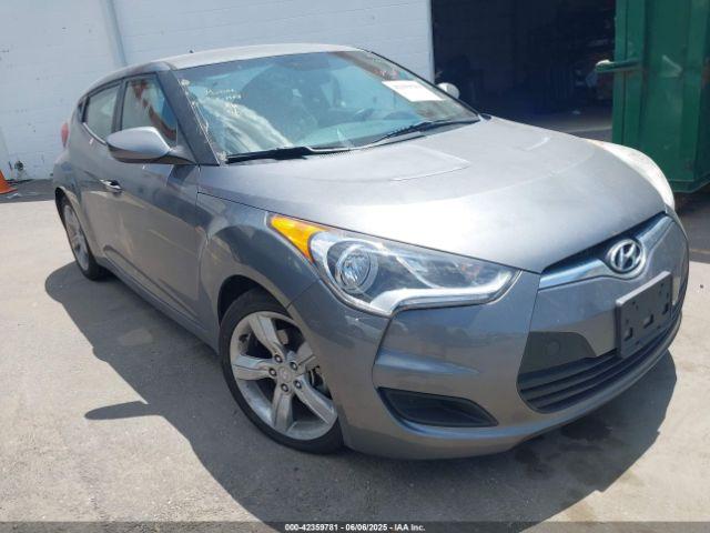  Salvage Hyundai VELOSTER