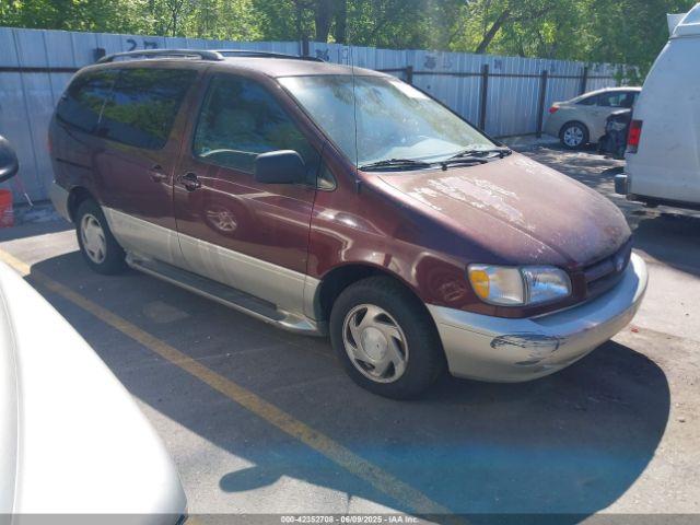  Salvage Toyota Sienna
