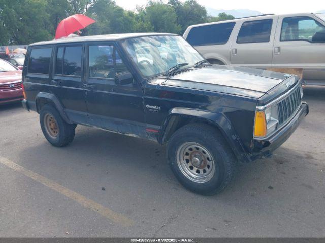  Salvage Jeep Cherokee