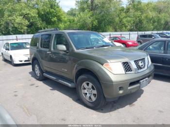  Salvage Nissan Pathfinder