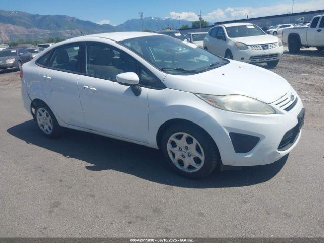 Salvage Ford Fiesta