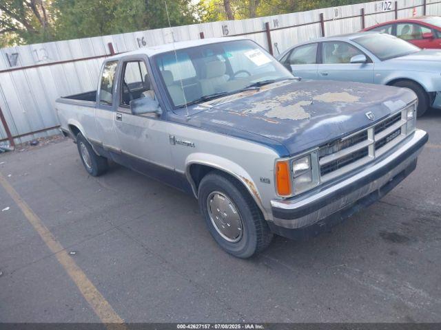  Salvage Dodge Dakota
