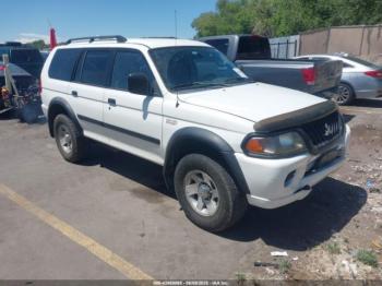  Salvage Mitsubishi Montero Sport