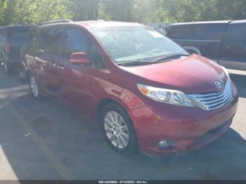  Salvage Toyota Sienna