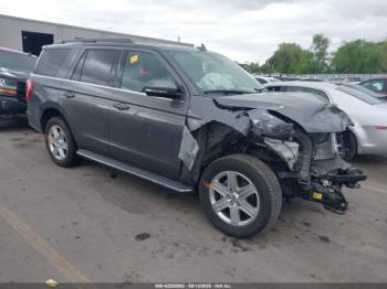  Salvage Ford Expedition